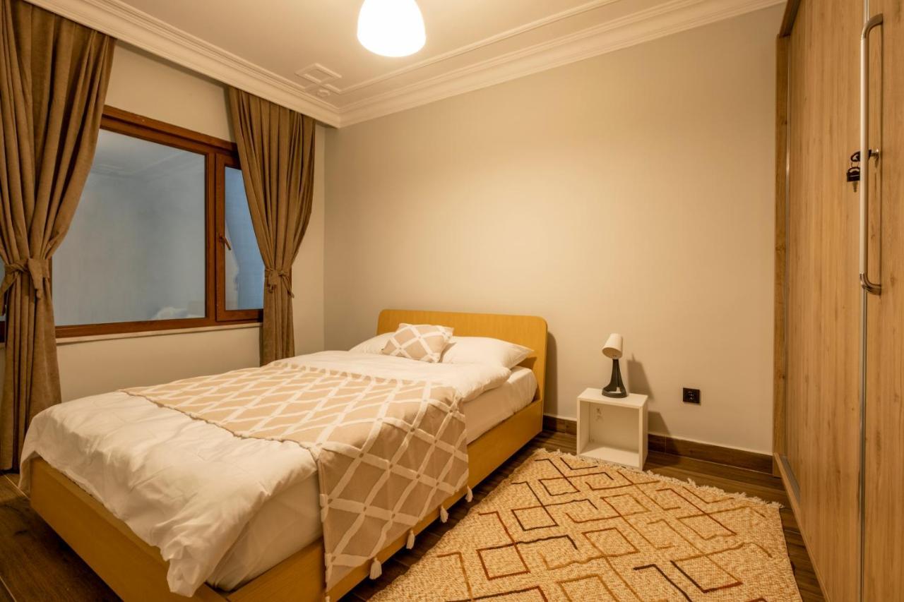 Апартаменты Spacious And Comfy 2Br In The Heart Of Cihangir Стамбул Экстерьер фото
